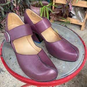 Fluevog prepare leader size 11 pretty purple!